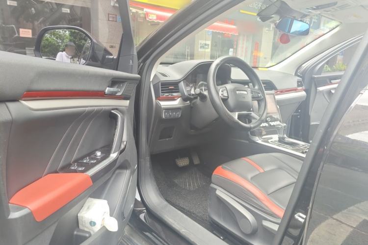 Used Haval H4 2019 Red-Label 1.5 GDIT DCT Luxury Smart Connectivity Model Driver Seat