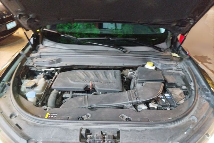 Used Haval H4 2019 1.5 GDIT DCT Ultra-Luxury Smart Connectivity Model China VI Standard Engine Bay