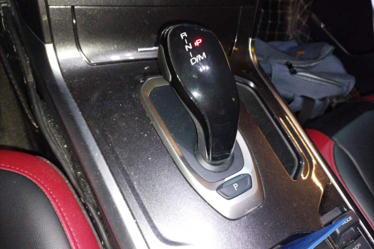 Used Haval H4 2019 1.5 GDIT DCT Ultra-Luxury Smart Connectivity Model China VI Standard Gear Lever