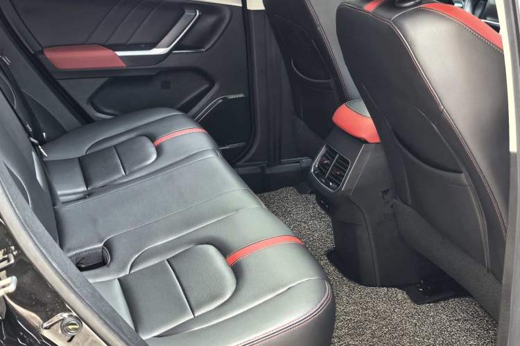 Used Haval H4 2019 1.5 GDIT DCT Ultra-Luxury Smart Connectivity Model China VI Standard Interior 7