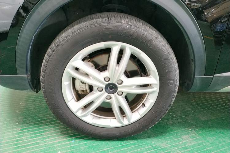 Used Haval H4 2019 Red-Label 1.5 GDIT DCT Luxury Smart Connectivity Model Left Front Wheel Hub