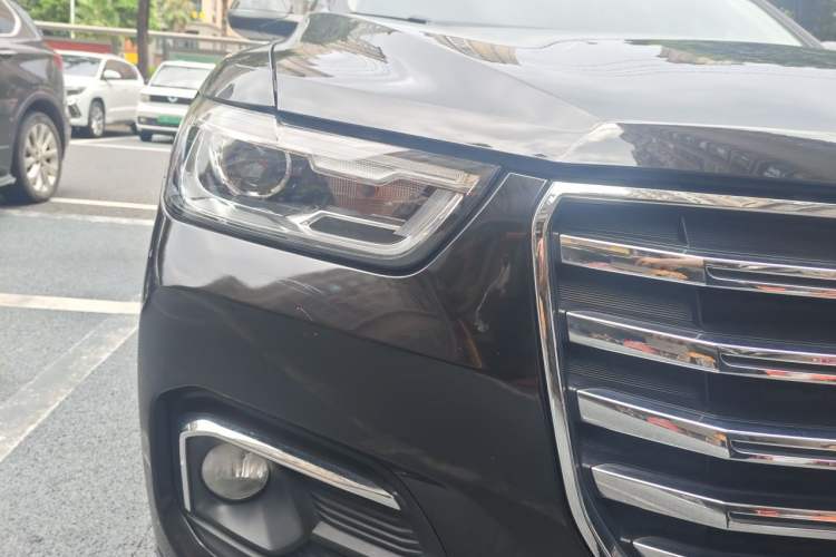 Used Haval H4 2019 Red-Label 1.5 GDIT DCT Luxury Smart Connectivity Model Right Front Headlight