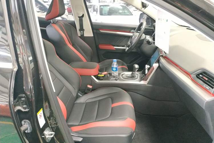 Used Haval H4 2019 Red-Label 1.5 GDIT DCT Luxury Smart Connectivity Model Right Front Seat