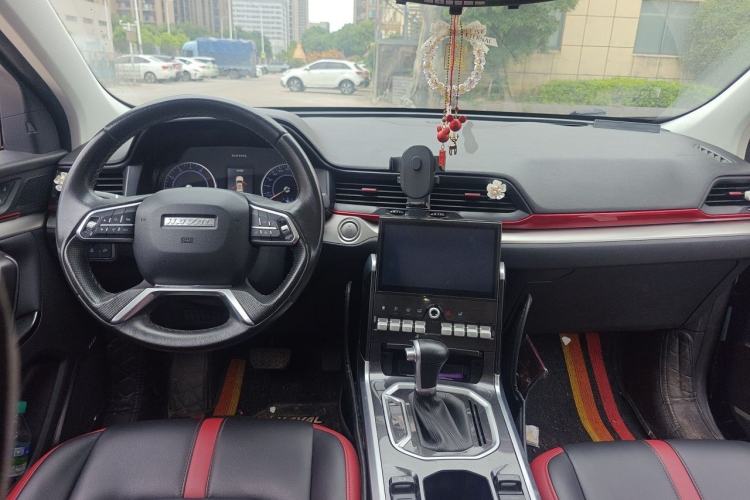 Used Haval H4 2019 1.5 GDIT DCT Luxury Smart Connectivity Version China V Standard Center Console