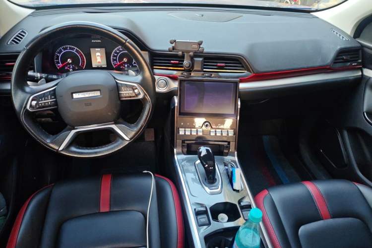 Used Haval H4 2019 1.5 GDIT DCT Luxury Smart Connectivity Version China VI Standard Center Console