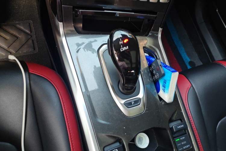 Used Haval H4 2019 1.5 GDIT DCT Luxury Smart Connectivity Version China VI Standard Gear Lever