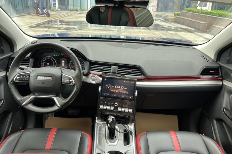 Used Haval H4 2019 1.5 GDIT DCT Luxury Smart Connectivity Version China VI Standard Interior 2
