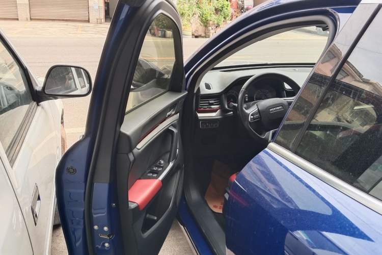 Used Haval H4 2019 Red-Label 1.5 GDIT DCT Luxury Smart Connectivity Model Interior 6