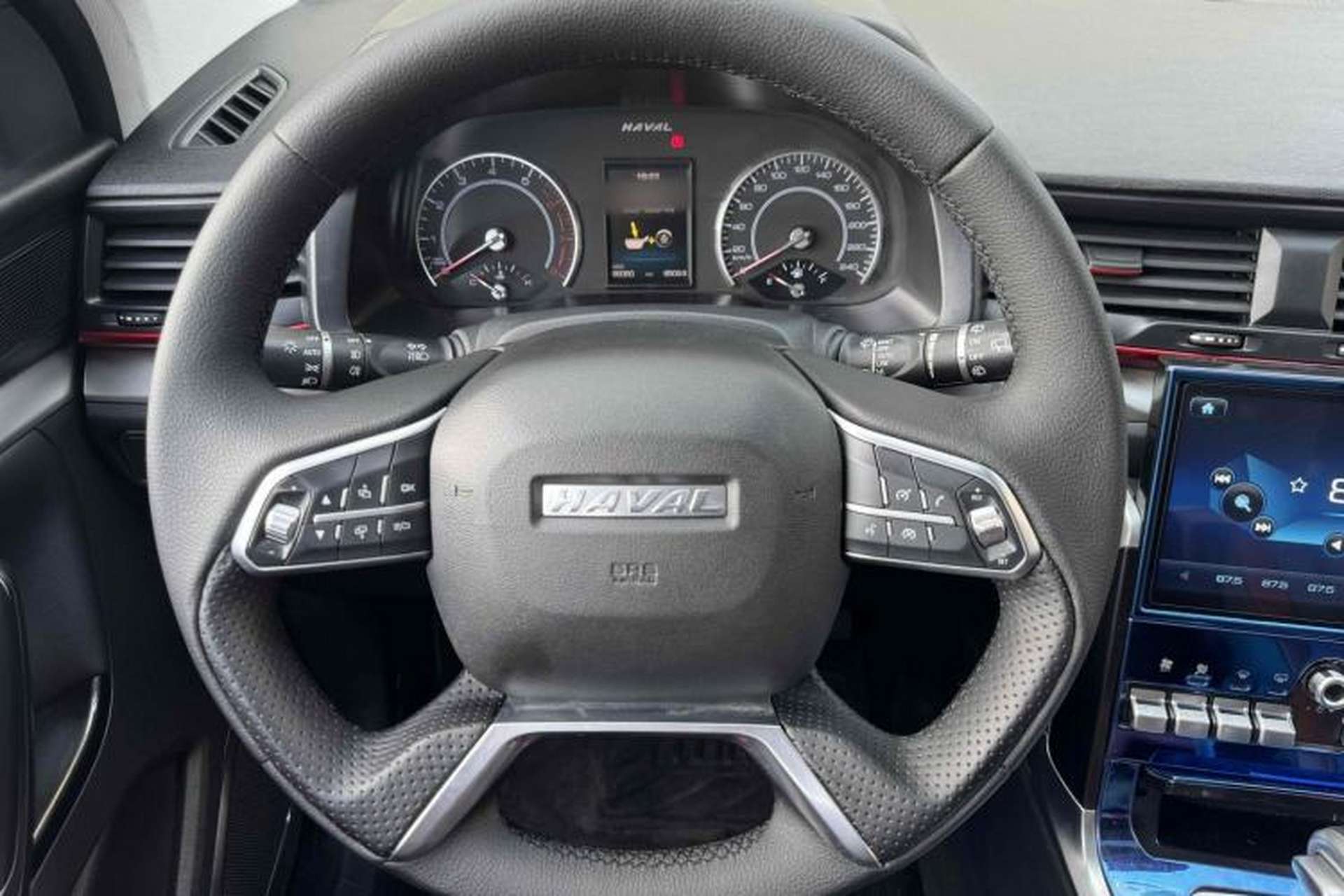 Used Haval H4 2019 1.5 GDIT DCT Luxury Smart Connectivity Version China V Standard Interior 9