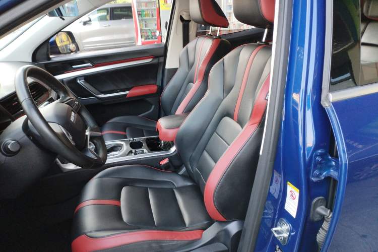 Used Haval H4 2019 Red-Label 1.5 GDIT DCT Luxury Smart Connectivity Model Left Front Seat