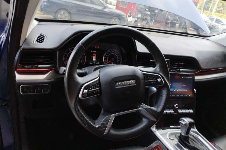 Used Haval H4 2019 Red-Label 1.5 GDIT DCT Luxury Smart Connectivity Model Steering Wheel