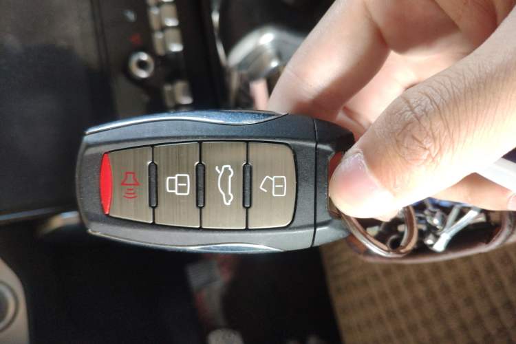 Used Haval H4 2019 1.5 GDIT DCT Elite Smart Connect Version China V Standard Vehicle Key