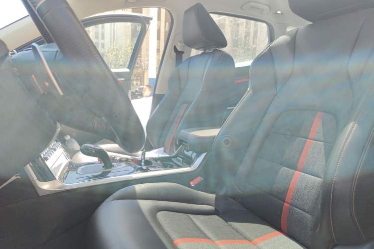 Used Haval H4 2019 1.5 GDIT Pro Version China VI Standard Left Front Seat