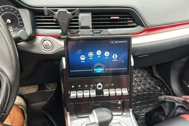 Used Haval H4 2019 Red-Label 1.5 GDIT DCT Luxury Smart Connectivity Model Audio And AC Panel