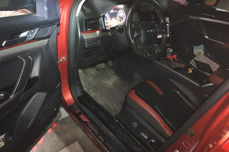 Used Haval H4 2019 Red Label 1.5 GDIT DCT Ultra-Luxury Smart Connectivity Edition Driver Seat