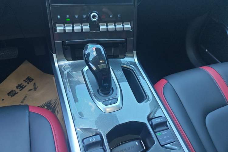 Used Haval H4 2019 1.5 GDIT DCT Ultra-Luxury Smart Connectivity Model China VI Standard Gear Lever