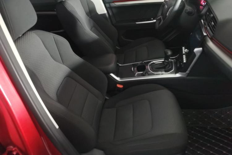 Used Haval H4 2019 Red-Label 1.5 GDIT DCT Elite SmartConnect Edition Right Front Seat