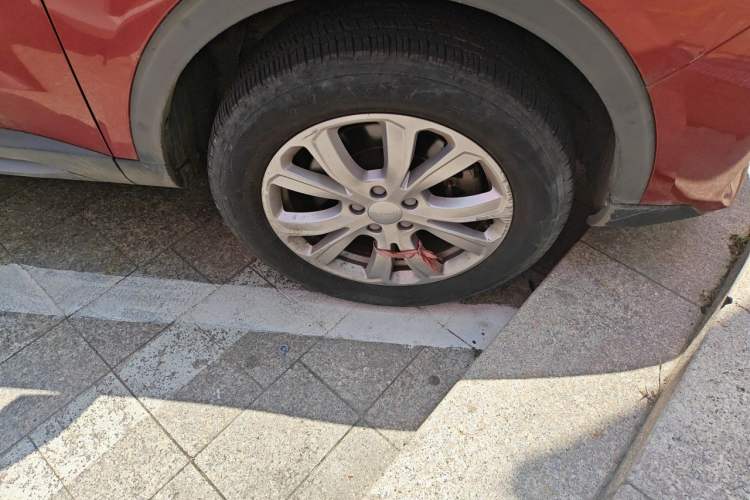 Used Haval H4 2019 1.5 GDIT DCT Luxury Smart Connectivity Version China VI Standard Right Front Wheel Hub