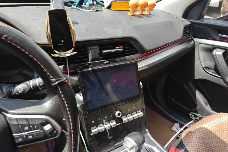Used Haval H4 2019 Red Label 1.5 GDIT DCT Ultra-Luxury Smart Connectivity Edition Audio And AC Panel