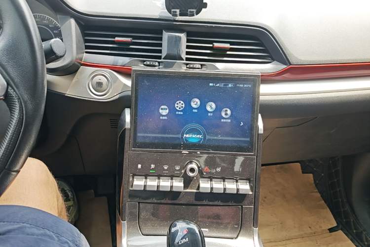 Used Haval H4 2019 1.5 GDIT DCT Luxury Smart Connectivity Version China VI Standard Audio And AC Panel