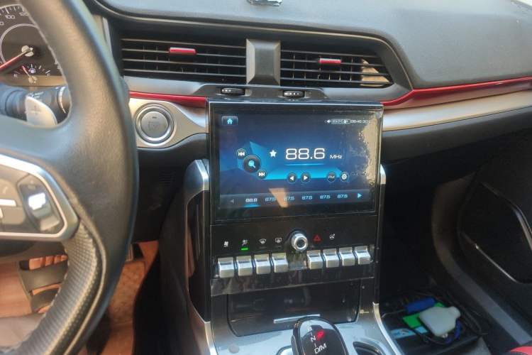 Used Haval H4 2019 1.5 GDIT DCT Luxury Smart Connectivity Version China VI Standard Audio And AC Panel