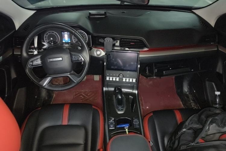 Used Haval H4 2019 1.5 GDIT DCT Luxury Smart Connectivity Version China VI Standard Center Console