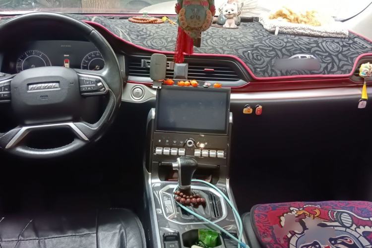 Used Haval H4 2019 1.5 GDIT DCT Luxury Smart Connectivity Version China V Standard Center Console