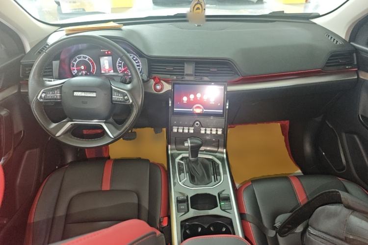 Used Haval H4 2019 Red-Label 1.5 GDIT DCT Luxury Smart Connectivity Model Center Console