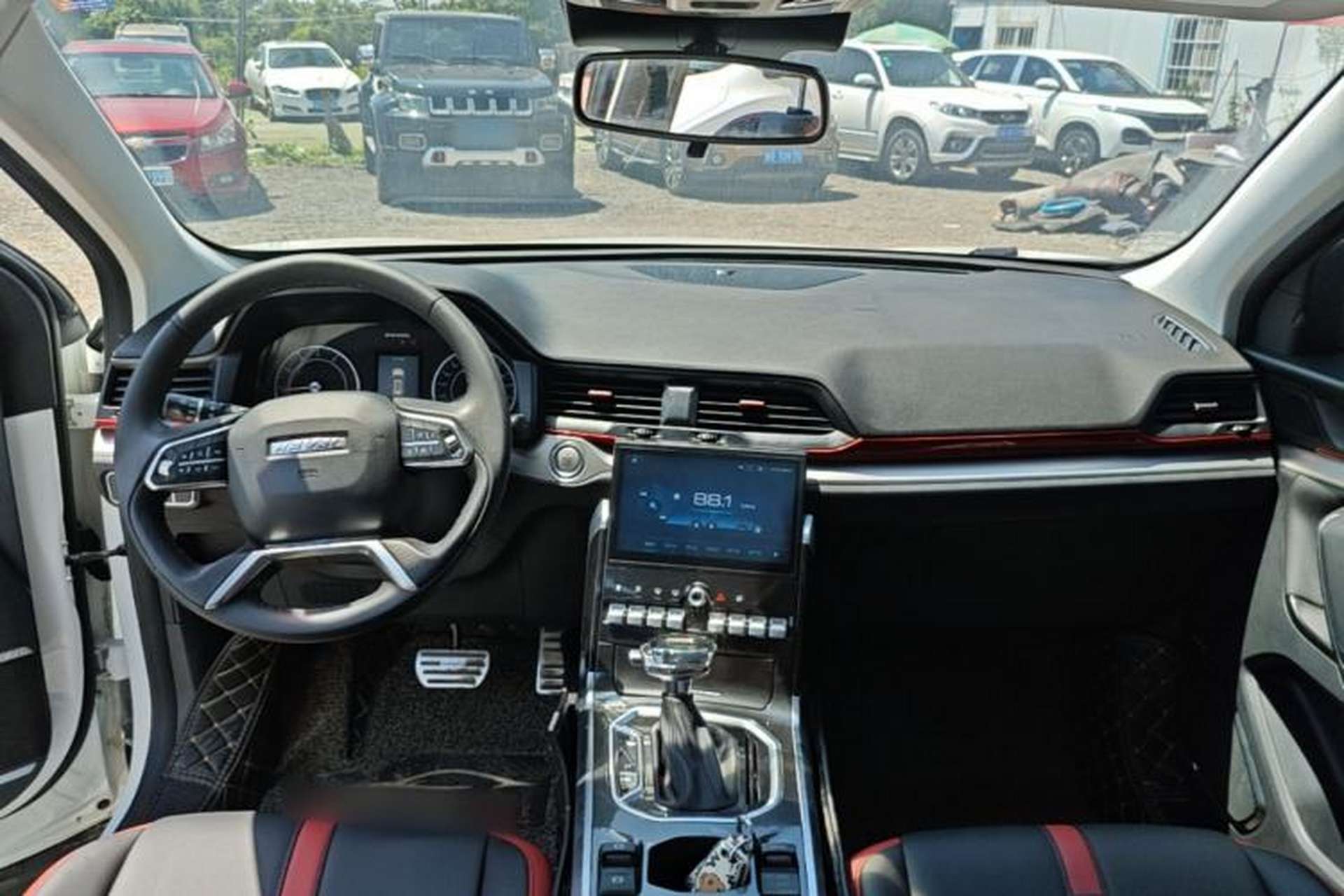 Used Haval H4 2019 1.5 GDIT DCT Luxury Smart Connectivity Version China V Standard Center Console