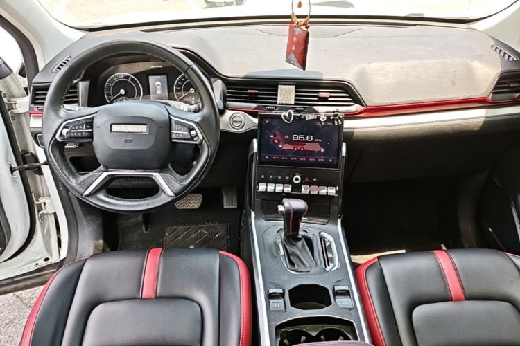 Used Haval H4 2019 Red-Label 1.5 GDIT DCT Luxury Smart Connectivity Model Center Console