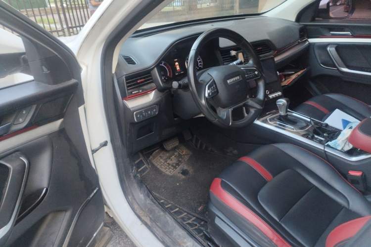 Used Haval H4 2019 Red-Label 1.5 GDIT DCT Luxury Smart Connectivity Model Driver Seat