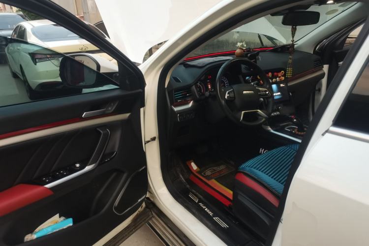 Used Haval H4 2019 1.5 GDIT DCT Luxury Smart Connectivity Version China VI Standard Driver Seat