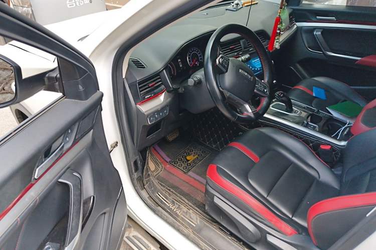 Used Haval H4 2019 1.5 GDIT DCT Luxury Smart Connectivity Version China VI Standard Driver Seat