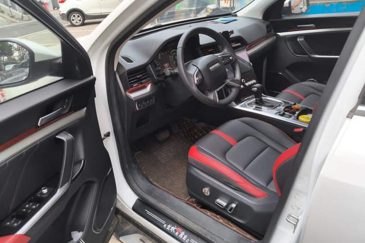 Used Haval H4 2019 Red Label 1.5 GDIT DCT Ultra-Luxury Smart Connectivity Edition Driver Seat