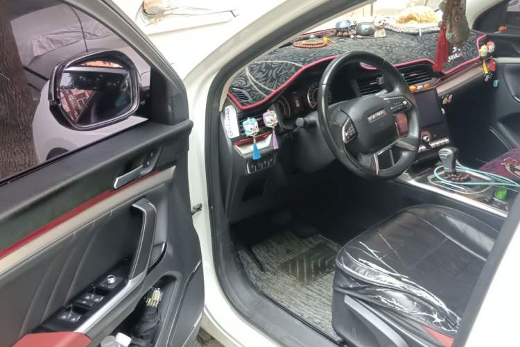 Used Haval H4 2019 1.5 GDIT DCT Luxury Smart Connectivity Version China V Standard Driver Seat