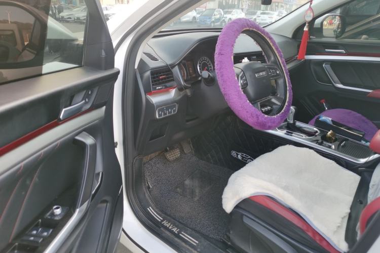 Used Haval H4 2019 Red-Label 1.5 GDIT DCT Luxury Smart Connectivity Model Driver Seat