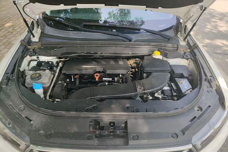 Used Haval H4 2019 1.5 GDIT DCT Luxury Smart Connectivity Version China VI Standard Engine Bay