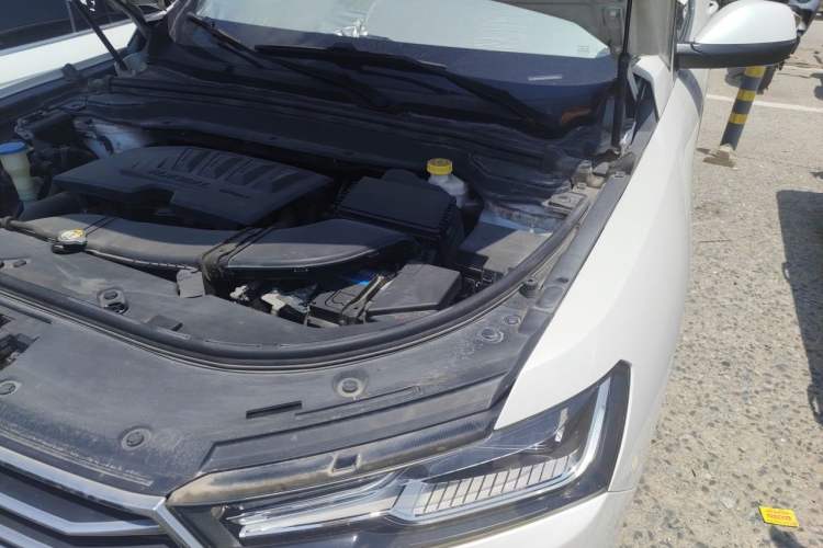 Used Haval H4 2019 1.5 GDIT Manual Luxury Smart Connect Version China V Standard Engine Bay Left