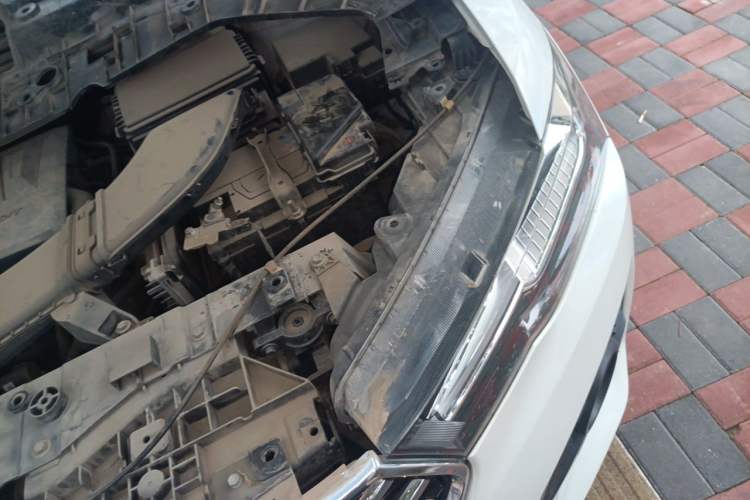 Used Haval H4 2019 1.5 GDIT DCT Elite Smart Connectivity Version China VI Engine Bay Left