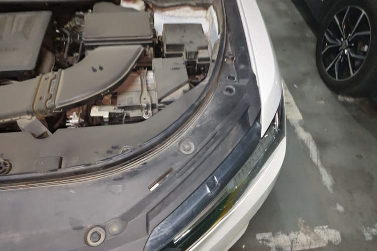 Used Haval H4 2019 1.5 GDIT DCT Luxury Smart Connectivity Version China VI Standard Engine Bay Left