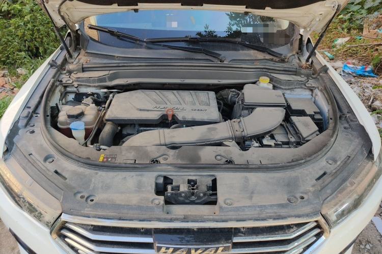 Used Haval H4 2019 1.5 GDIT DCT Luxury Smart Connectivity Version China VI Standard Engine Bay