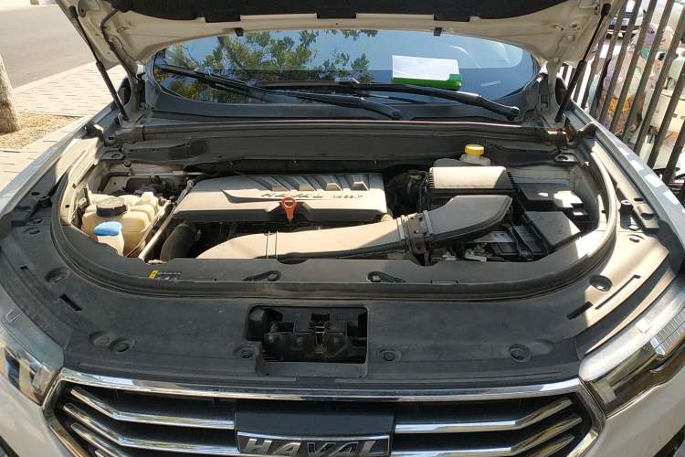 Used Haval H4 2019 1.5 GDIT DCT Luxury Smart Connectivity Version China VI Standard Engine Bay