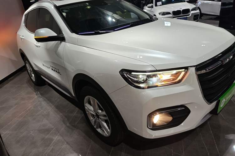Used Haval H4 2019 Red-Label 1.5 GDIT DCT Luxury Smart Connectivity Model Front Right 45 Deg