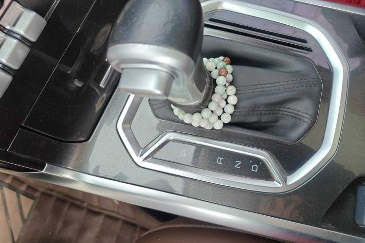 Used Haval H4 2019 1.5 GDIT DCT Ultra-Luxury Smart Connectivity Version China V Standard Gear Lever