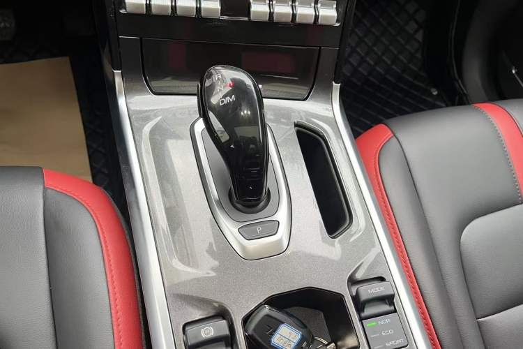 Used Haval H4 2019 1.5 GDIT DCT Luxury Smart Connectivity Version China VI Standard Gear Lever