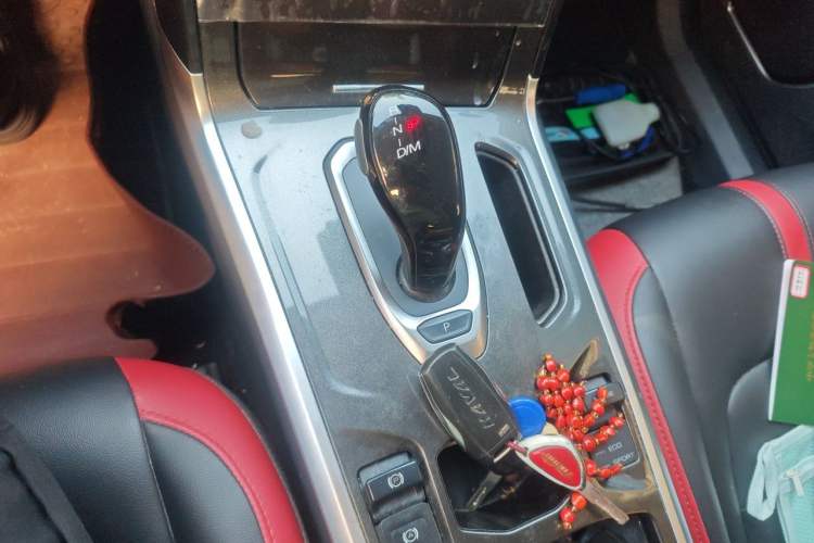 Used Haval H4 2019 1.5 GDIT DCT Luxury Smart Connectivity Version China VI Standard Gear Lever