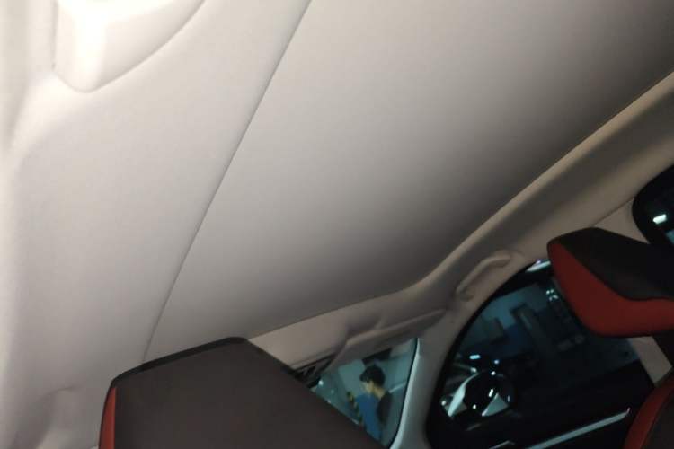 Used Haval H4 2019 1.5 GDIT DCT Luxury Smart Connectivity Version China VI Standard Headliner