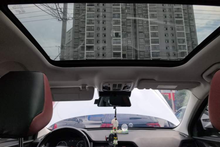 Used Haval H4 2019 1.5 GDIT DCT Ultra-Luxury Smart Connectivity Version China V Standard Headliner