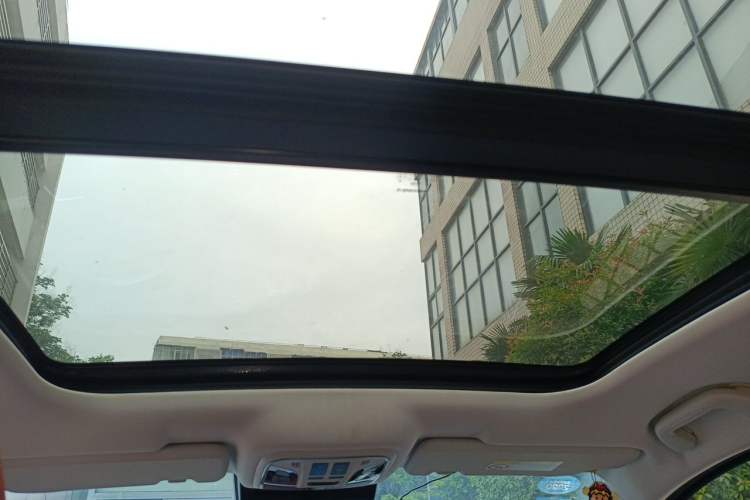 Used Haval H4 2019 1.5 GDIT DCT Luxury Smart Connectivity Version China VI Standard Headliner