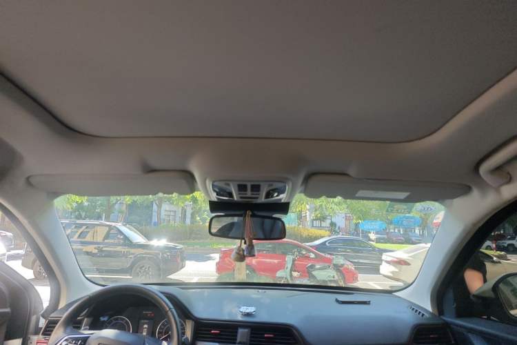 Used Haval H4 2019 1.5 GDIT DCT Luxury Smart Connectivity Version China VI Standard Headliner